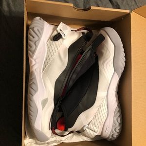 Jordan proto react z